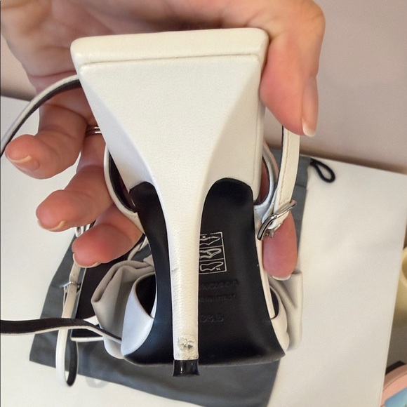 Balenciaga White Big Bow Heels - Picture 9 of 11